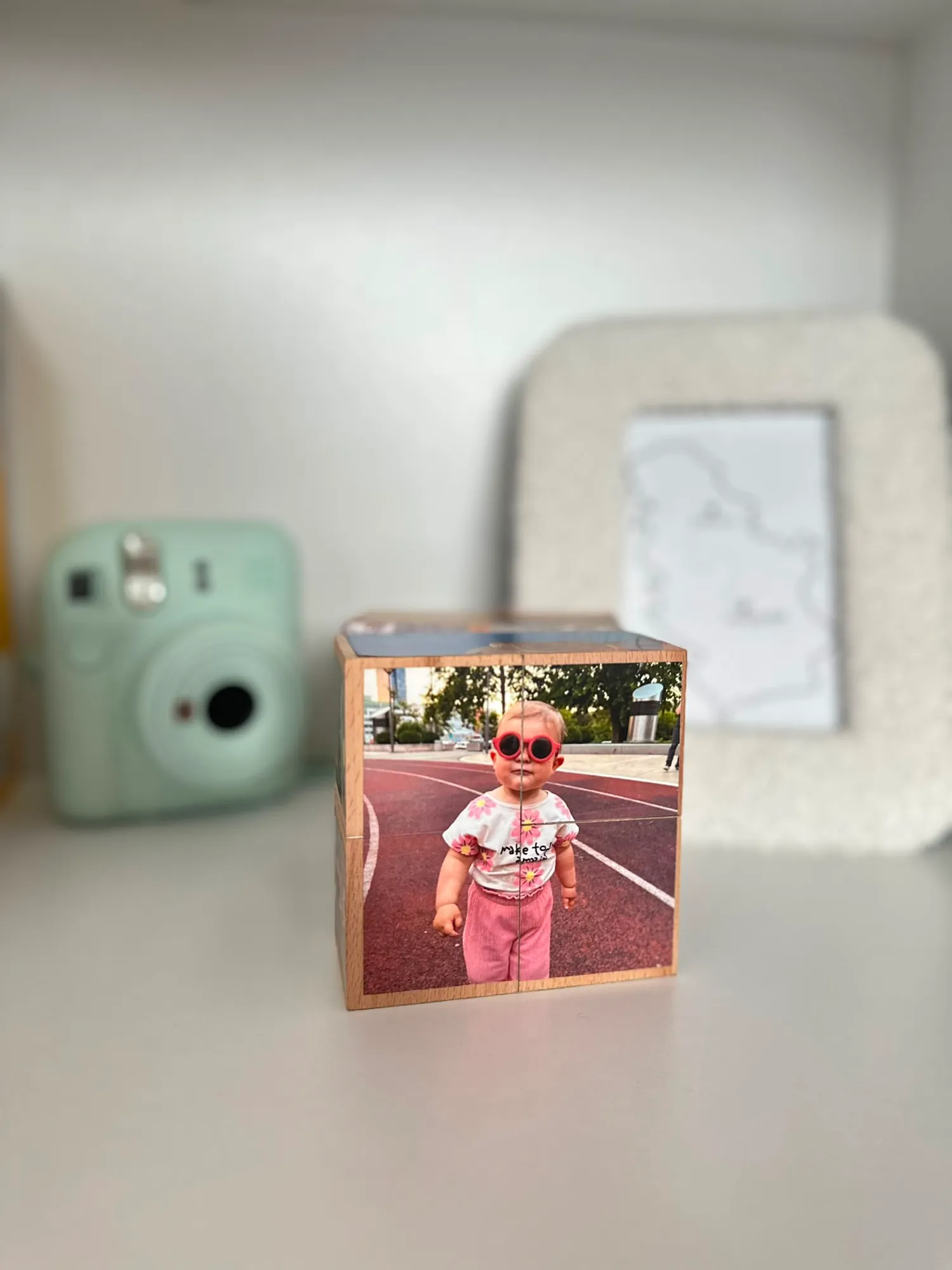 Drvena foto kocka sa personalizovanim fotografijama